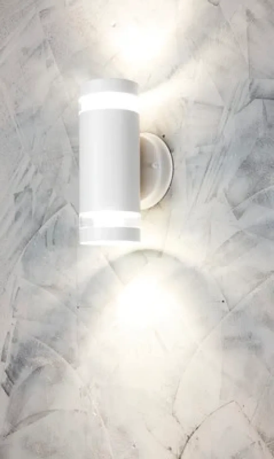 Airam Alppila XL-W Vägglampa IP44