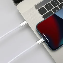 J&EL Laddkabel USB-C till Lightning 1m