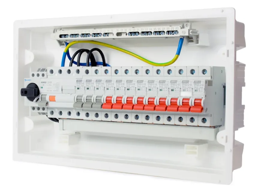 Rogy Förmonterad Central Infälld 18 moduler IP65